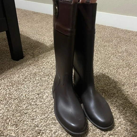 Rain Boots - Picture 4 of 6